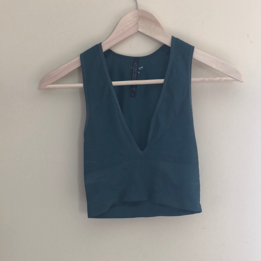Urban Outfitters stretchy crop top